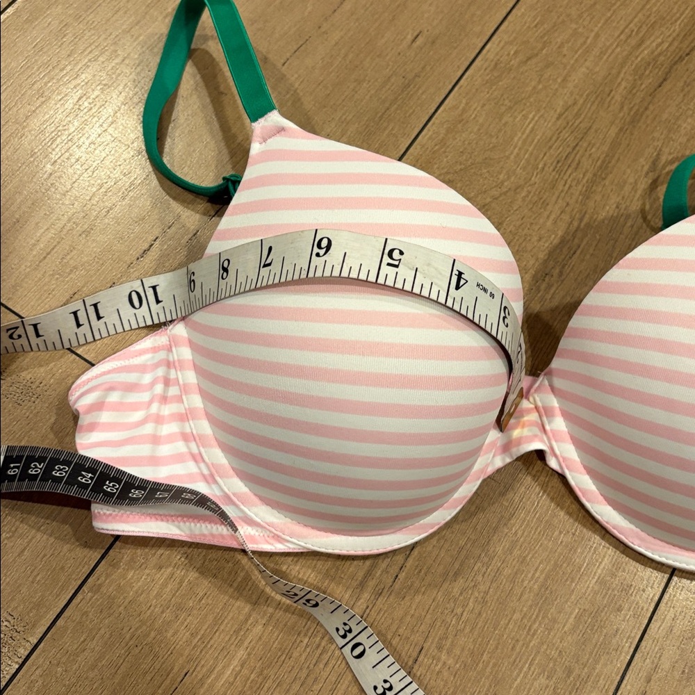 PINK Victoria's Secret Bra Size 36C - Picture 12 of 13